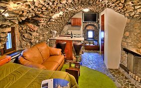 Avgonima All Seasons Hotel